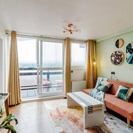 Super Spacious 2 Bedroom Apt 20Mn From Central. ロンドン エクステリア 写真